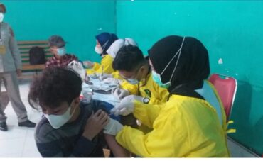 Polda SulTra Gelar Vaksin Tahap 1, Pada  Siswa MTsN 1 Kendari